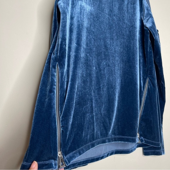 Patrizia Luca cold shoulder velvet top - Picture 3 of 11